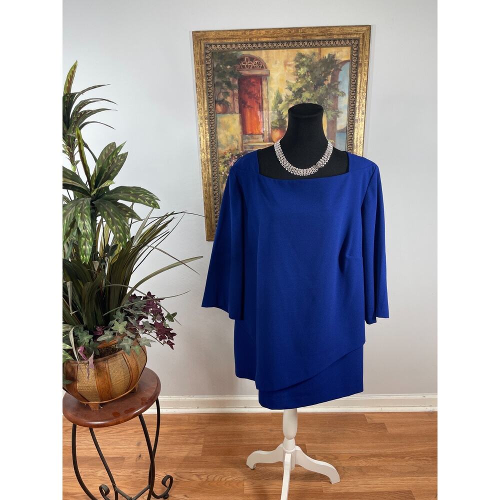 Gabby Skye Mini Dress Size 20W Blue 3/4 Sleeve Square Neck Avant-Garde Modernist